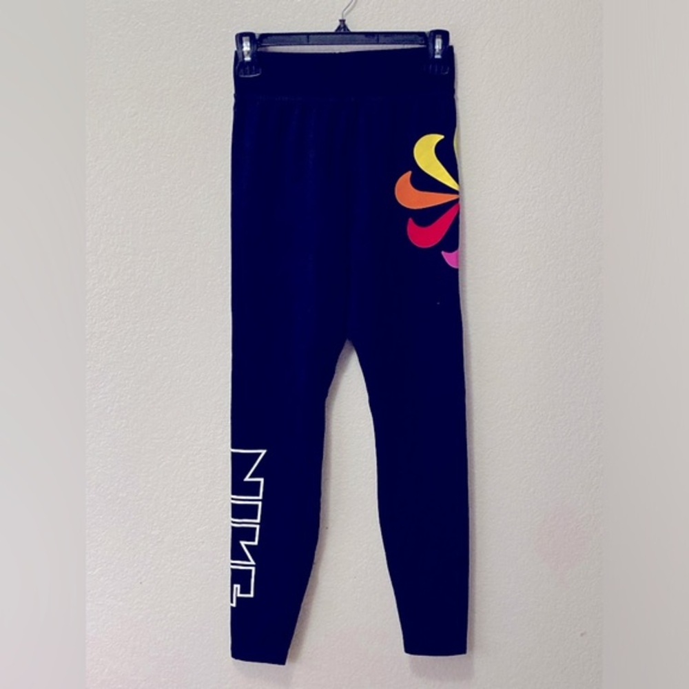 Nike Pinwheel Legging Workout Pants